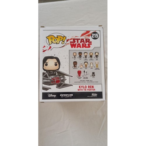 42 - Funko Pop/ bobble head Star Wars #215 Kylo Ren with tie fighter