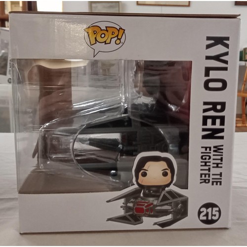 42 - Funko Pop/ bobble head Star Wars #215 Kylo Ren with tie fighter