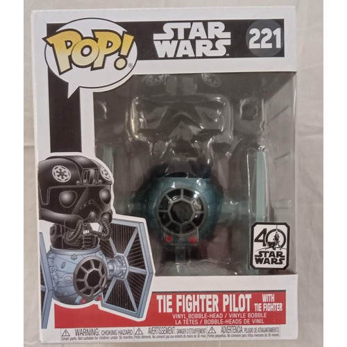 50 - Funko Pop/ bobble head Star Wars #221 The Fighter Pilot with the fighter