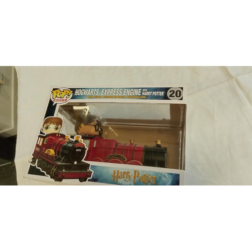 60 - Funko Pop/ bobble head #20 Harry Potter Hogwarts Express Engine with Harry Potter