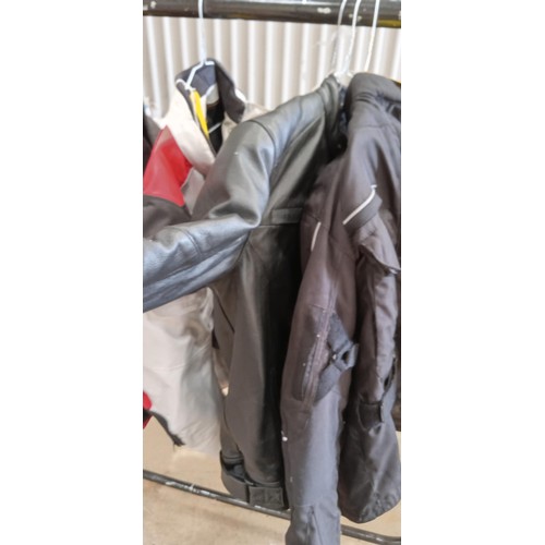 94 - Advanced experienced size M with body armour motorbike jacket plus leather jacket size M with body a... 