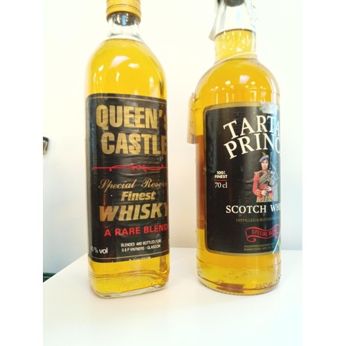 17 - Tartan Prince scotch Whisky 70cl 40 vol & Queens Castle Special Reserve finest whisky 40 vol 70cl