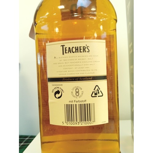 19 - Teachers Highland Cream whisky 70cl 40 Vol & 1L Teachers whisky 40 vol