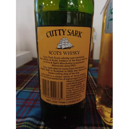 31 - Cutty Sark blended Scots whisky 40 vol 700ml export & Hankay Bannister scotch whisky 70cl 40 vol