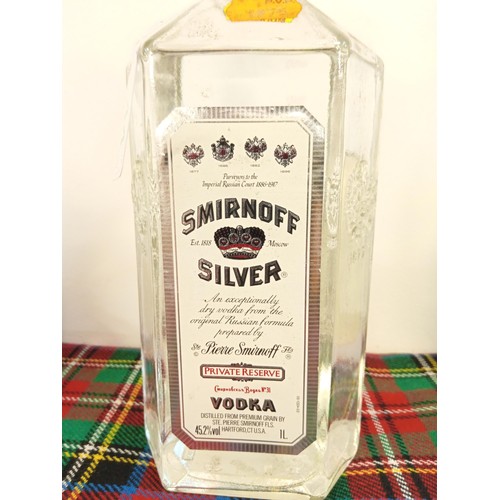 44 - Smirnoff silver vodka 1L 45.2 vol