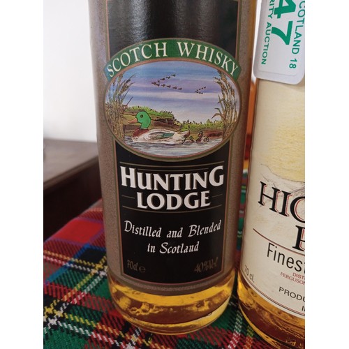 47 - Hunting Lodge scotch whisky 70cl 40 vol & Highland Pride scotch whisky 70cl 40 vol