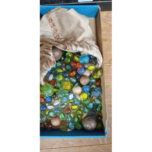 173 - Selection of vintage marbles