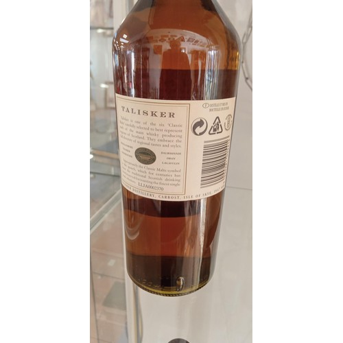 126 - Talisker 10 year old single malt whisky 45.8 vol 70cl in original box