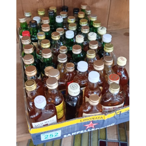 252 - Good selection of whisky miniatures