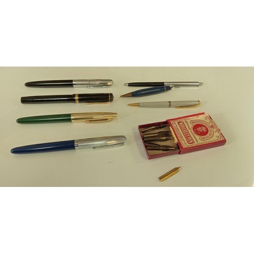 265 - Selection of vintage pens to include PaperMate, Queensway, Vis Pen and more