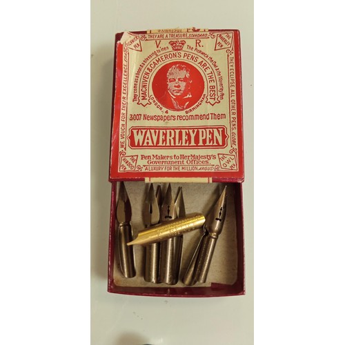 265 - Selection of vintage pens to include PaperMate, Queensway, Vis Pen and more