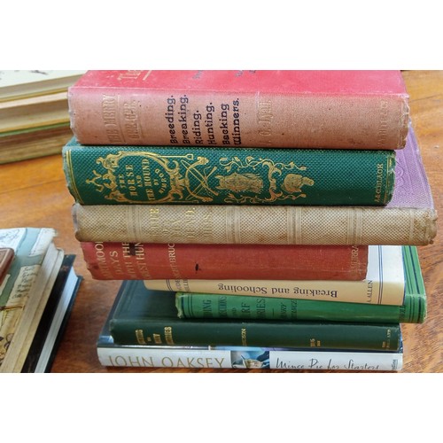 280 - Collection of books on hunting and horses to include 'Illustrated Home Breaking' by Captain Hayes (1... 