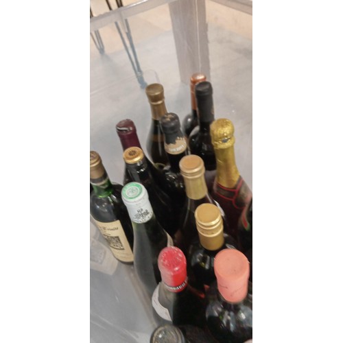 309 - Selection of mainly vintage wines