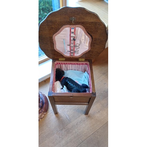 14 - Vintage sewing box and contents