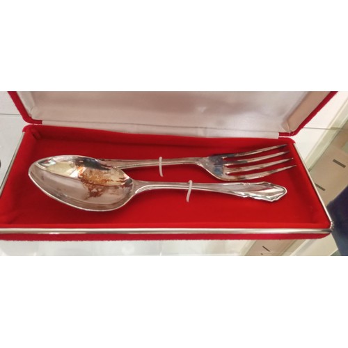 81 - White metal James Hardy & Co teaspoons and tongs in original box plus napkin ring and fork & spoon s... 