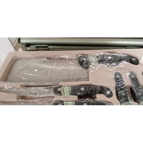 106 - Berghaus steak messer chefs set in original case