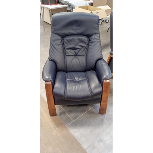 340 - Very dark blue Leather German Himolla 3-piece suite plus foot stool with 2 recliners