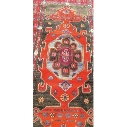 39 - Handmade Azerbaijan rug red field 1 large motif Saveh 266cm x 146cm approx.