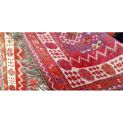 59 - Handmade Shiraz Asian rug tribal theme 260cm x 156cm approx