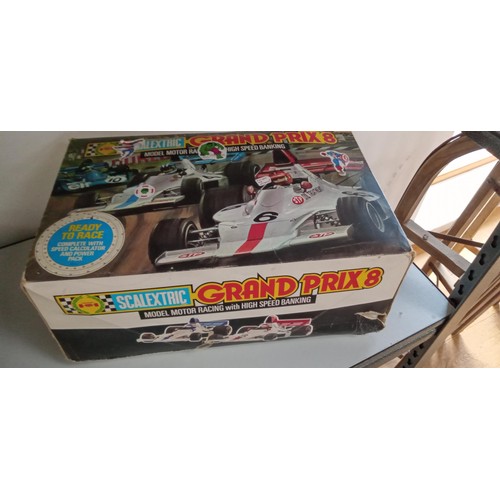 138 - Scalextric Grand Prix 8 with extra track