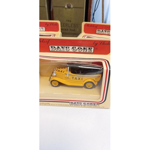 18 - Selection of Lledo Days Gone By vehicles in original boxes