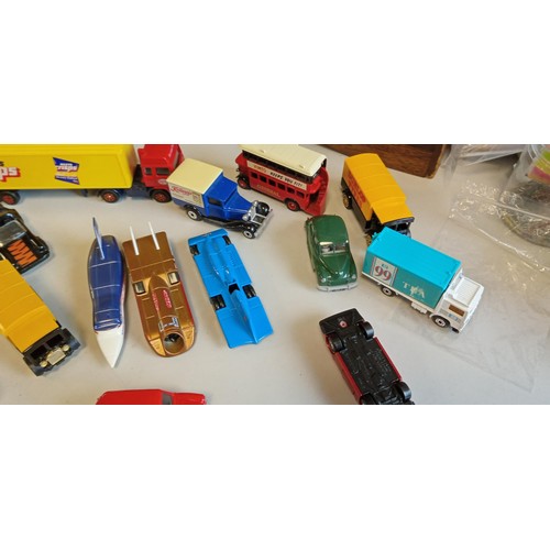 22 - Selection of mainly Corgi, Lledo and Matchbox cars