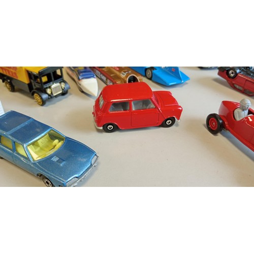 22 - Selection of mainly Corgi, Lledo and Matchbox cars