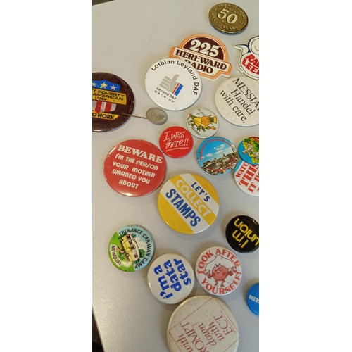 24 - Selection of vintage badges on places and slogans mainly