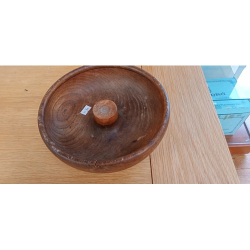 40 - 2 Wooden and 1 coppered bowl