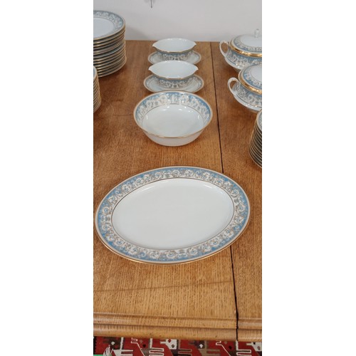 58 - Noritake Japan Polonaise 2045 12 piece dinner set