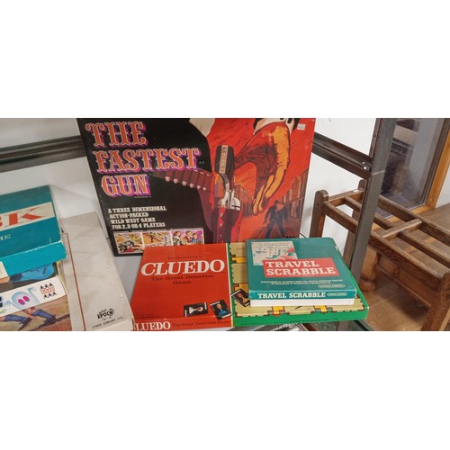 93 - Selection of vintage games ideal for Christmas