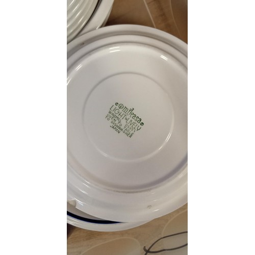 107 - Selection of Chinaware plus bed warming pan