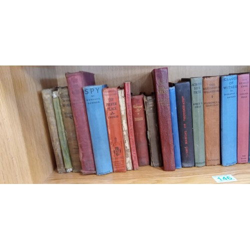 146 - Selection of vintage books