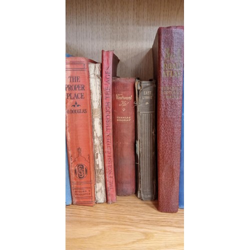 146 - Selection of vintage books