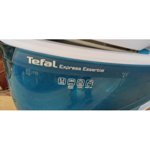 122A - Tefal steam iron