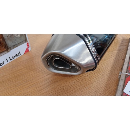 26 - Yoshimura motorcycle exhaust carbon fibre style, previously fitted to Suzuki GSXR 600, excellent con... 