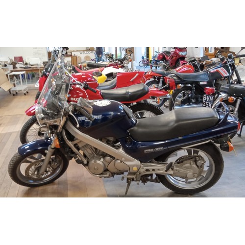 63 - 1989 Honda Revere 600 motorcycle. This motorbike comes with 1 key, Only 10% premium.