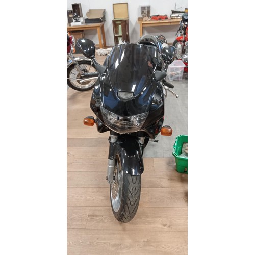 156 - Honda Firestorm VTR 1000F motorcycle black registered 2000. This motorbike has been in a private col... 