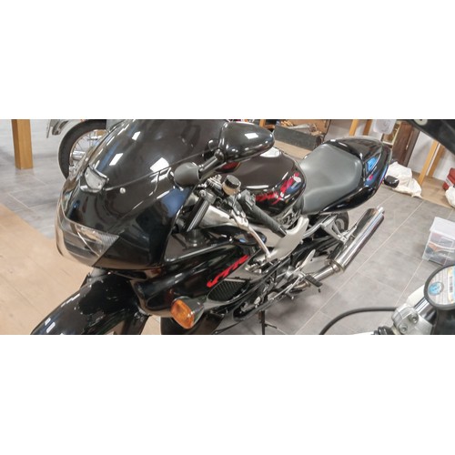 156 - Honda Firestorm VTR 1000F motorcycle black registered 2000. This motorbike has been in a private col... 