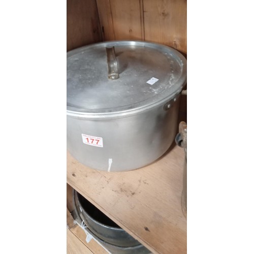 177 - Cast iron and aluminium pot