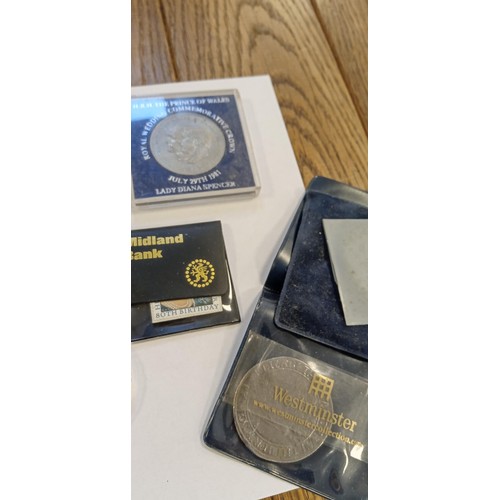 67 - Collectable coins, Freedom of the City Medal Aberdeen plus telescopic vintage brass cup