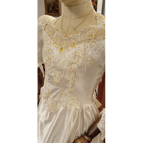 83 - Ivory wedding dress size 14 long sleeves with balloon shoulders and scallop neckline