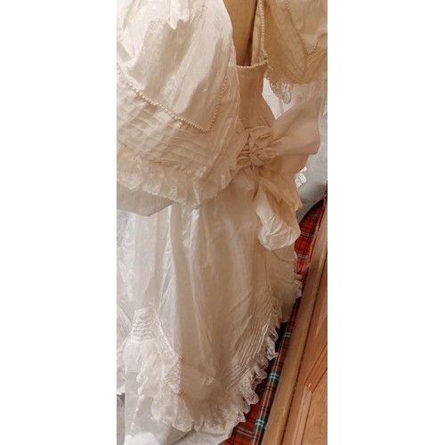 84 - Ivory wedding dress size 12 made by Ellis