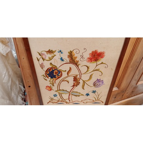 85 - Antique vanity fire screen