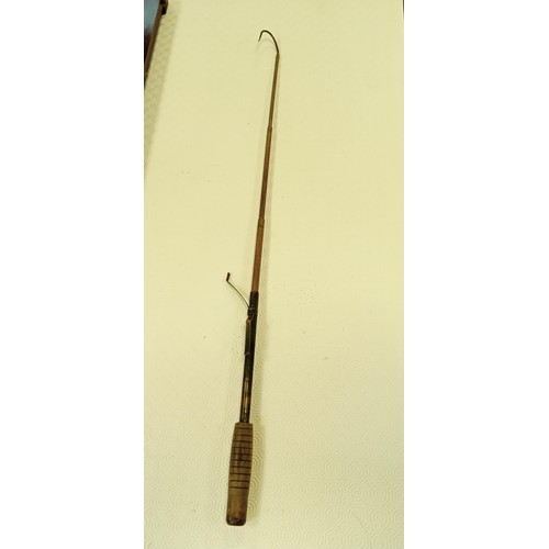 90 - Vintage fishing fly extendable gaff