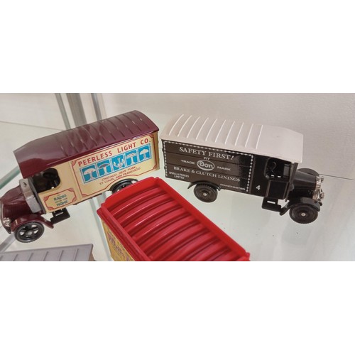 118 - 6 Corgi trucks