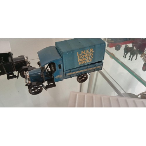 118 - 6 Corgi trucks