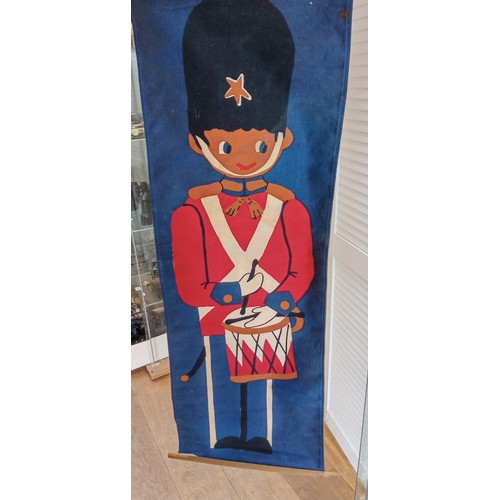 139 - Vintage wooden toy plus 2 vintage cloth hangings of toy soldier