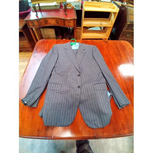 283 - Vintage Brioni 2-piece pin striped men's suit