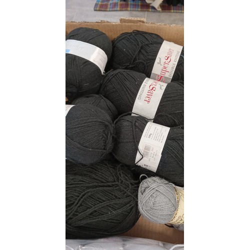 321 - Box of wool